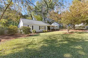 104 Jackson Cir SE, Marietta, GA 30060 - Photo 2