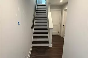 1241 Cushenberry Ln, Atlanta, GA 30318 - Photo 8