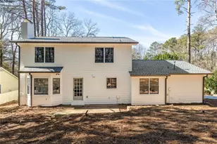 1966 S Hidden Hills Pkwy, Stone Mountain, GA 30088 - Photo 8