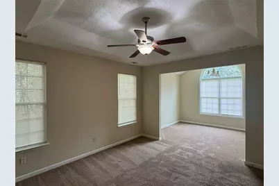 5736 Lakeside Drive, Union City, GA 30291 - Photo 6