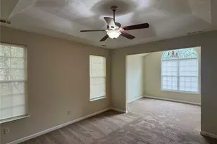 5736 Lakeside Dr, Union City, GA 30291 - Photo 6