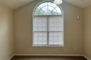 5736 Lakeside Dr, Union City, GA 30291 - Photo 8