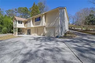 889 Fawn Way, Marietta, GA 30068 - Photo 32