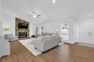 889 Fawn Way, Marietta, GA 30068 - Photo 6