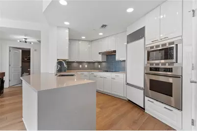 700 Park Regency Place NE #1503, Atlanta, GA 30326 - Photo 6