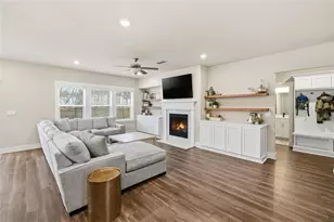 700 Stately Dr, Woodstock, GA 30188 - Photo 12