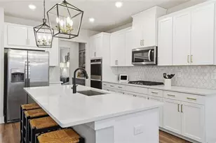 700 Stately Dr, Woodstock, GA 30188 - Photo 8