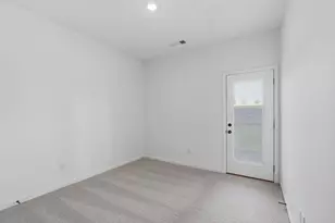 6137 Wayburn St, Tucker, GA 30084 - Photo 4