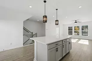 6137 Wayburn St, Tucker, GA 30084 - Photo 10