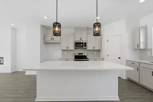 6137 Wayburn St, Tucker, GA 30084 - Photo 6