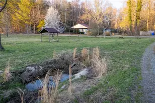 96 Joyce Dr, Cleveland, GA 30528 - Photo 6