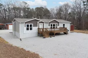 257 Iris Dr, Demorest, GA 30535 - Photo 2