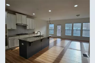 650 Sunset Park Drive, Suwanee, GA 30024 - Photo 4