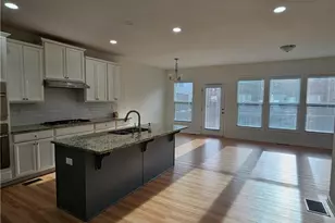 650 Sunset Park Dr, Suwanee, GA 30024 - Photo 4