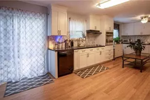 1805 Campbell Ives Dr, Lawrenceville, GA 30045 - Photo 10