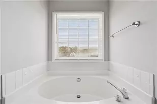 341 Windermere Dr, Loganville, GA 30052 - Photo 22