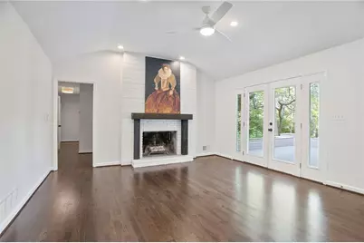 4555 Runnemede Road NW, Atlanta, GA 30327 - Photo 8