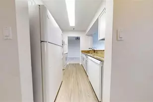 300 Johnson Ferry Road NE, Sandy Springs, GA 30328 - Photo 18