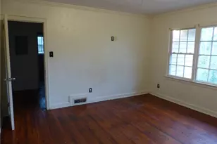 1790 Laurelwood Dr SW, Atlanta, GA 30311 - Photo 10