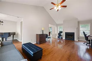2010 Arbor Forest Dr SW, Marietta, GA 30064 - Photo 8