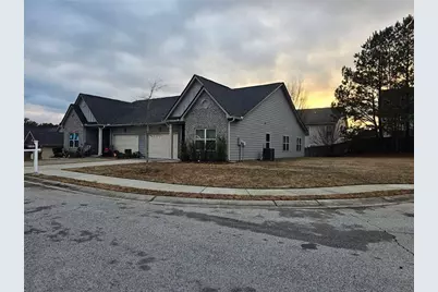 2153 Red Oak Circle, Union City, GA 30291 - Photo 2