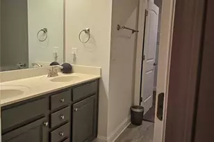 2153 Red Oak Cir, Union City, GA 30291 - Photo 28