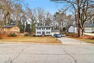 4494 Huntsman Bend, Decatur, GA 30034 - Photo 4