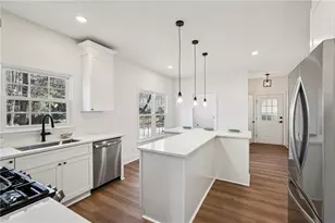 4614 Shumart Dr, Snellville, GA 30039 - Photo 14