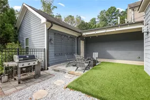 887 Proctor Oaks Street NW, Atlanta, GA 30318 - Photo 26