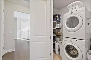 887 Proctor Oaks Street NW, Atlanta, GA 30318 - Photo 12