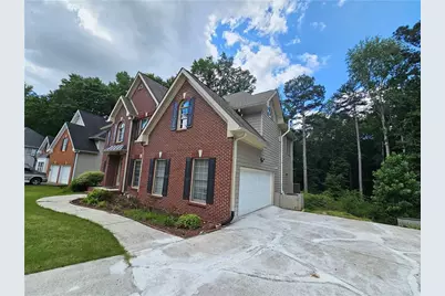 1988 Greensferry Glen, Lawrenceville, GA 30043 - Photo 2