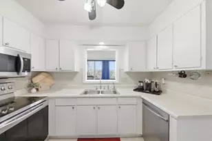 31 Cantey Pl NW, Atlanta, GA 30327 - Photo 2