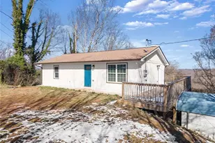 202 Skyview Dr, Gainesville, GA 30501 - Photo 4