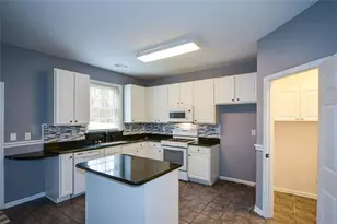 9665 Eagles Landing Dr, Gainesville, GA 30506 - Photo 10