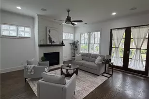 979 Azalee Hester Wharton Wy, Atlanta, GA 30318 - Photo 6