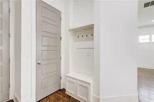 979 Azalee Hester Wharton Wy, Atlanta, GA 30318 - Photo 8