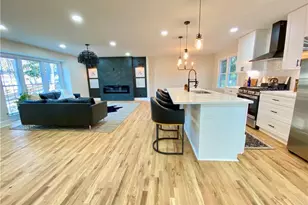 323 West Claiborne Ct Ct, Marietta, GA 30066 - Photo 6