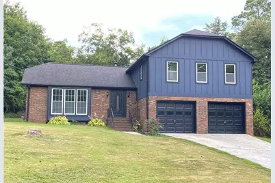 323 West Claiborne Ct Court, Marietta, GA 30066 - Photo 2