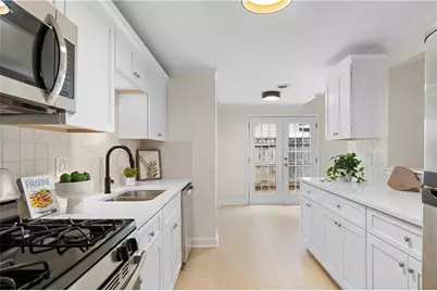 10630 Worthington Hills Manor, Roswell, GA 30076 - Photo 6