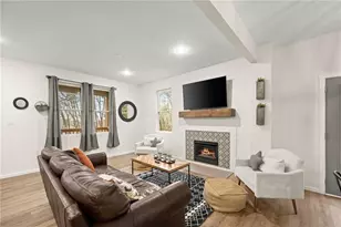 201 Huntington Pl, Dahlonega, GA 30533 - Photo 10