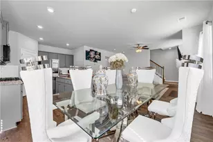 930 Bentley Dr, Fairburn, GA 30213 - Photo 10