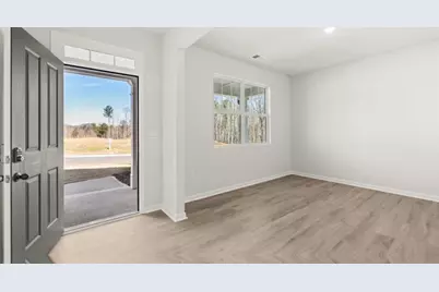 2923 Daxton Lane, Gainesville, GA 30507 - Photo 2