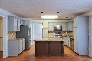 3940 Crescent Walk Ln, Suwanee, GA 30024 - Photo 10