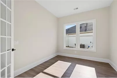 220 Vinca Circle NW, Kennesaw, GA 30144 - Photo 6