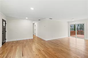 2210 Riverside Dr, Gainesville, GA 30501 - Photo 12