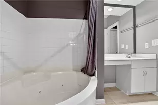 220 Renaissance Pkwy NE, Atlanta, GA 30308 - Photo 18