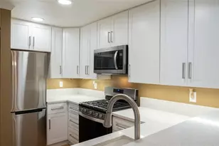 220 Renaissance Parkway NE, Atlanta, GA 30308 - Photo 8