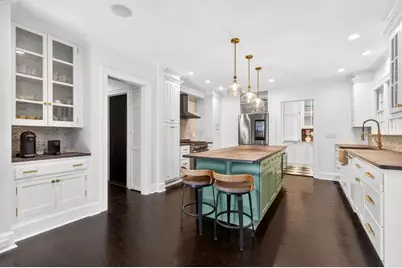 3953 Ivy Road NE, Atlanta, GA 30342 - Photo 10