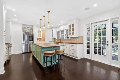 3953 Ivy Road NE, Atlanta, GA 30342 - Photo 8