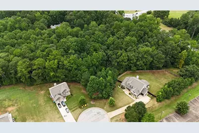 305 Vantage Point, Locust Grove, GA 30248 - Photo 6